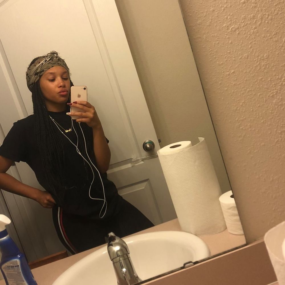 Meet your Posher, Brianne